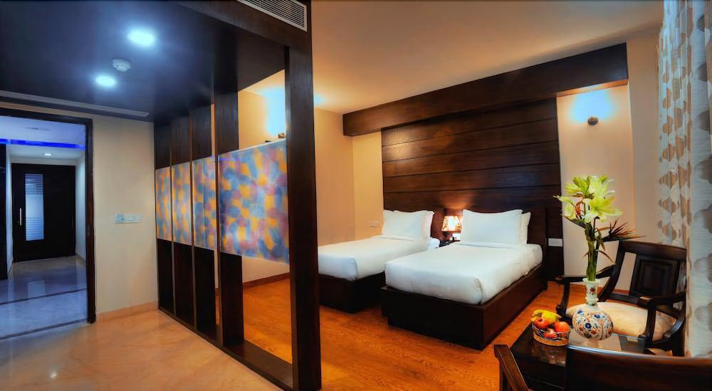 โฮเต็ล อทัลย่า ทัจ Hotel อัครา ภายนอก รูปภาพ